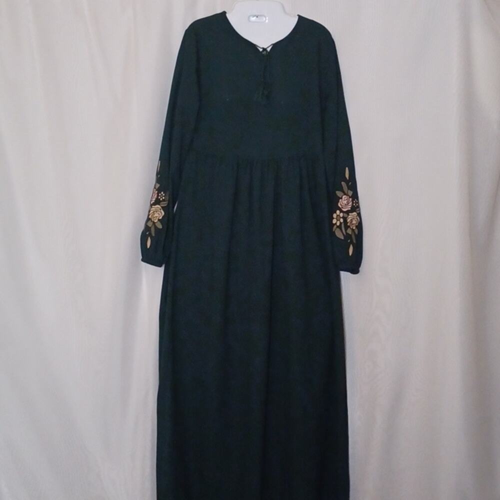 ELIT Life Green Maxi Dress With Embroidery. Size 38(6) - Picture 6 of 13